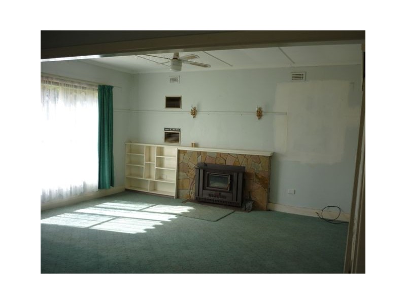 188 Woods St, Donald VIC 3480