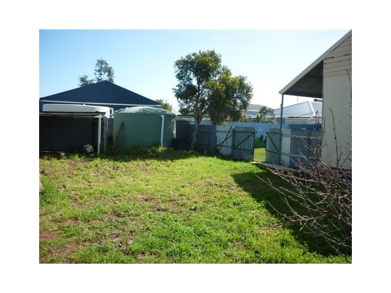 188 Woods St, Donald VIC 3480