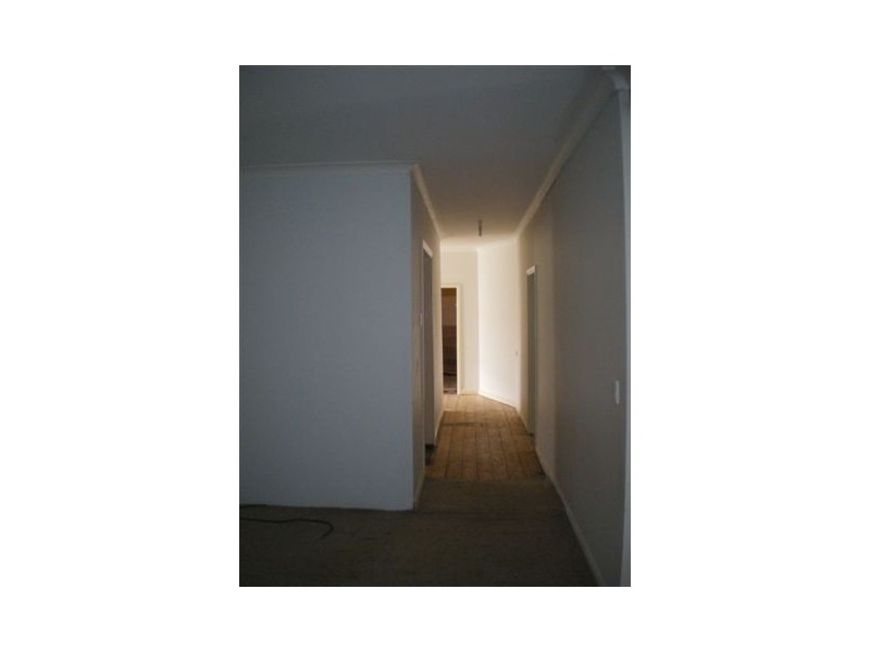 54 Jamoneau Street, Warracknabeal VIC 3393