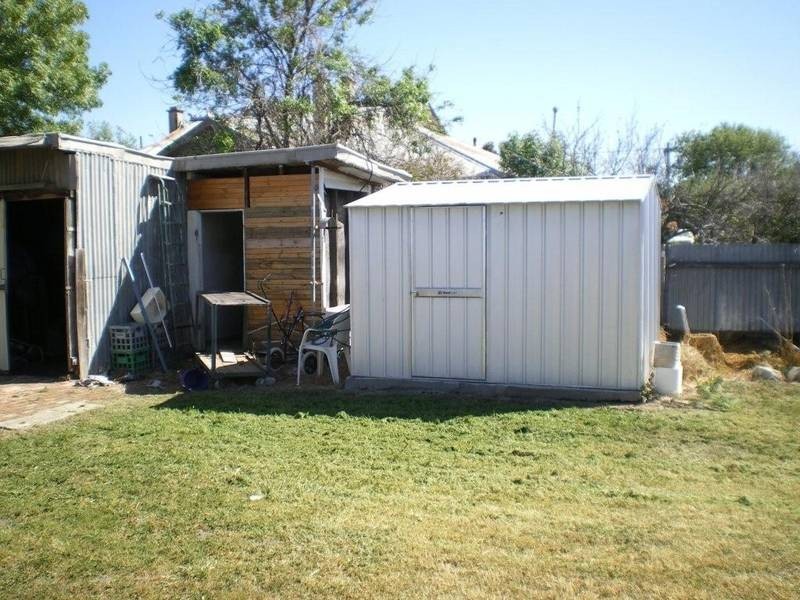 5 Devereaux Street, Warracknabeal VIC 3393