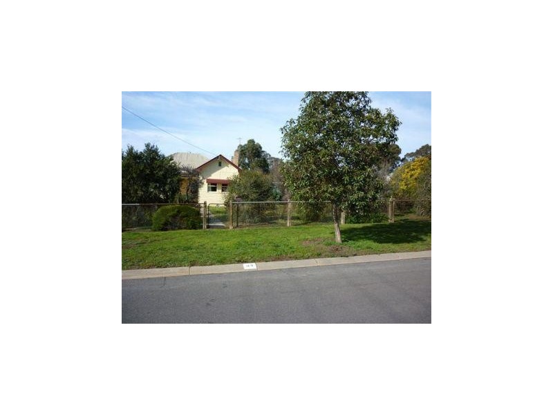 43 Millett St, St Arnaud VIC 3478