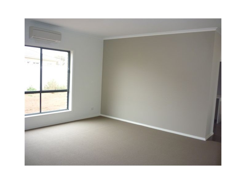 11 Athol Court, Donald VIC 3480