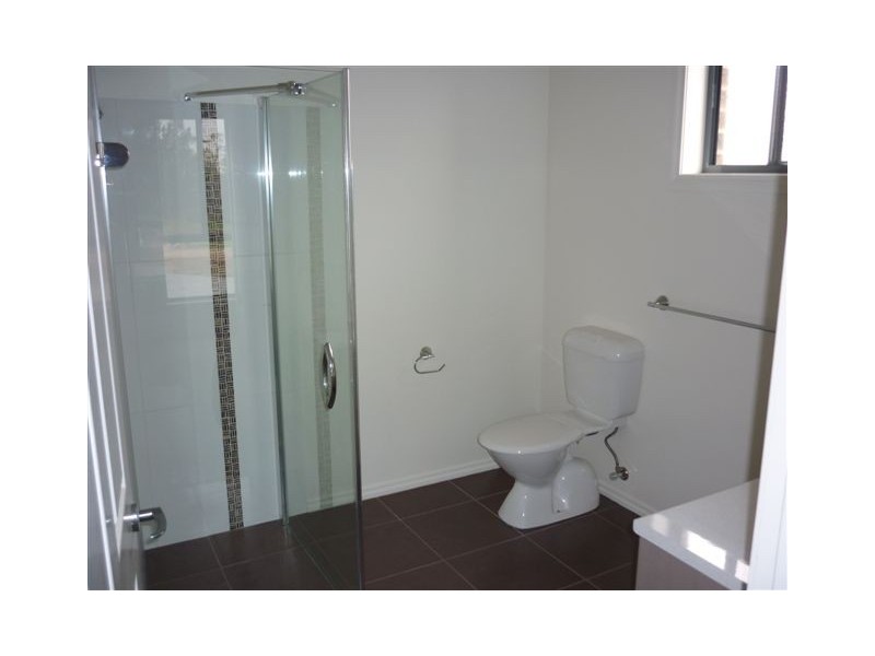 11 Athol Court, Donald VIC 3480