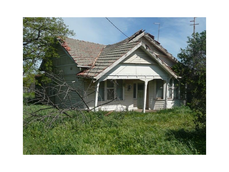 44 Walker St, Donald VIC 3480