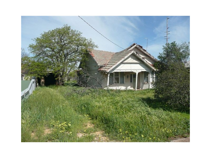 44 Walker St, Donald VIC 3480