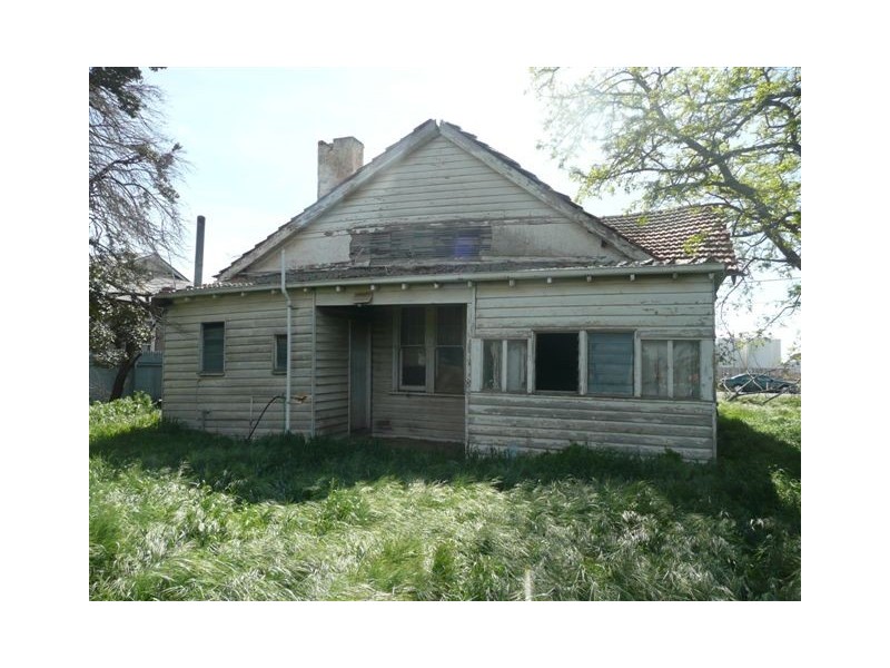 44 Walker St, Donald VIC 3480