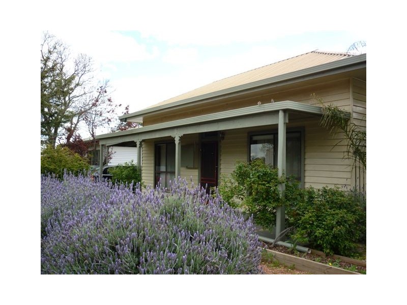 31 Hammill St, Donald VIC 3480