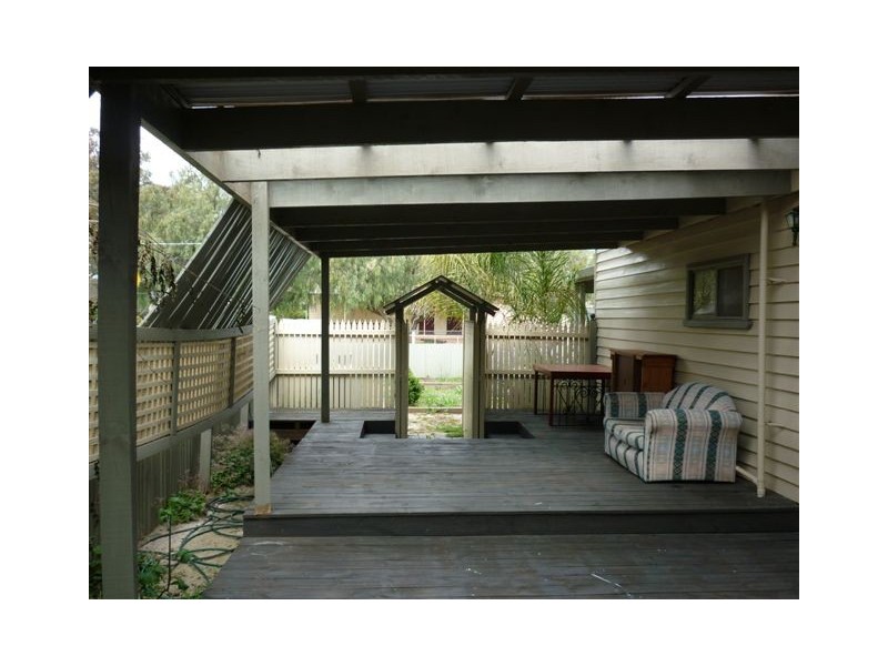 31 Hammill St, Donald VIC 3480