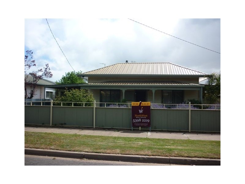 31 Hammill St, Donald VIC 3480