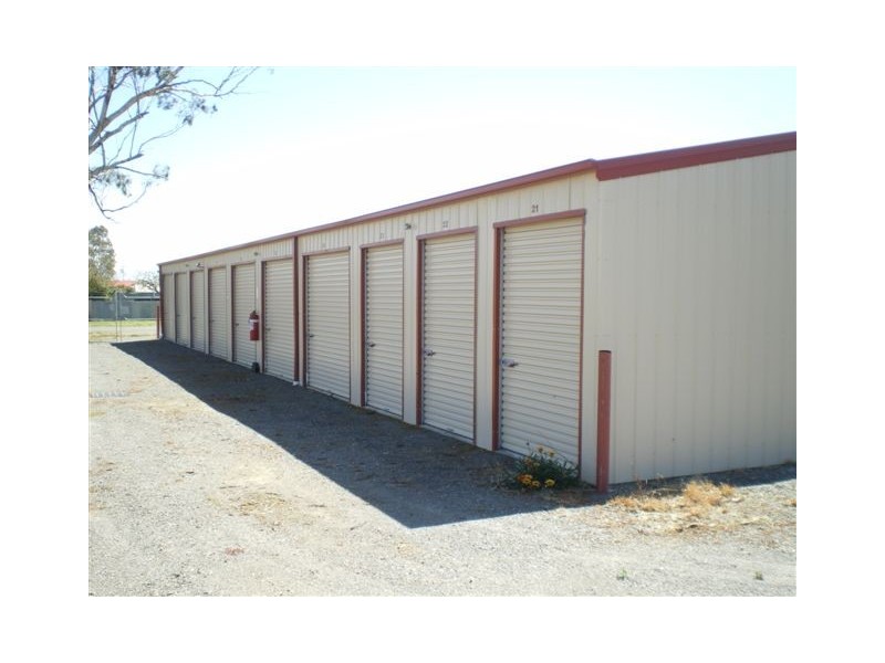 47 Thomas Street, Warracknabeal VIC 3393
