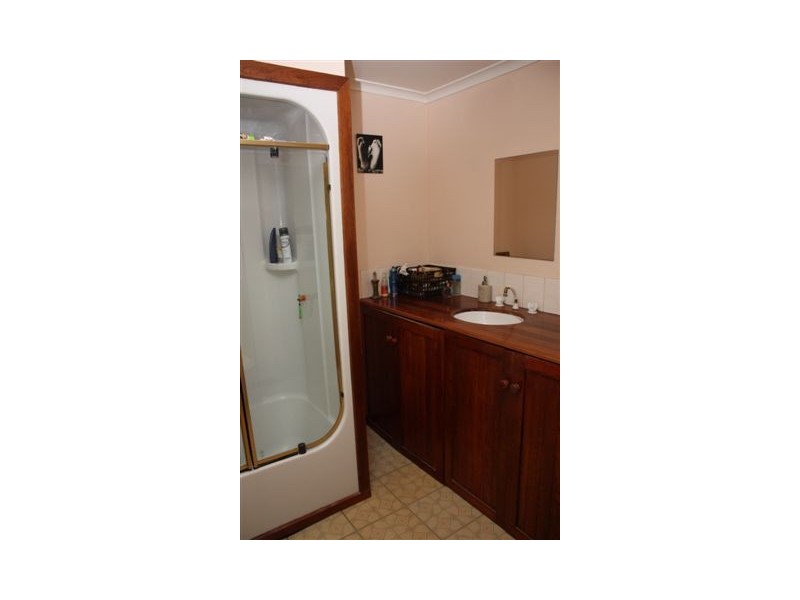 13 Devereux Street, Warracknabeal VIC 3393