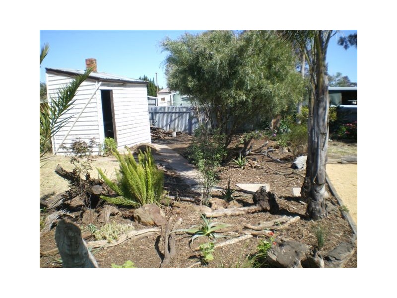 5 Livingstone Street, Warracknabeal VIC 3393