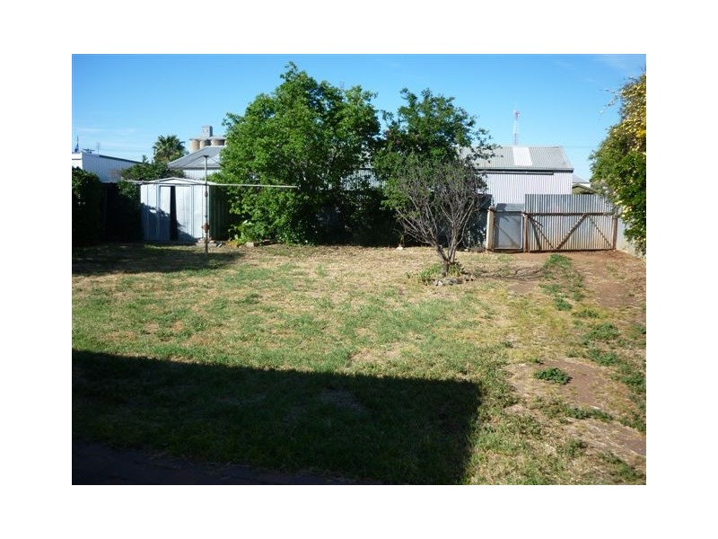 39 Houston St, Donald VIC 3480