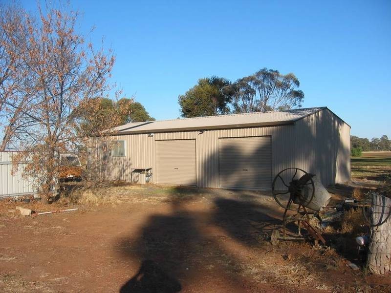 1 Camp St, Watchem VIC 3482