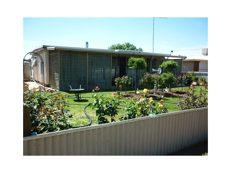 70 Aitken Ave, Donald VIC 3480