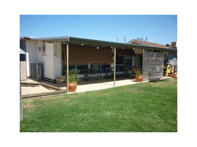 70 Aitken Ave, Donald VIC 3480