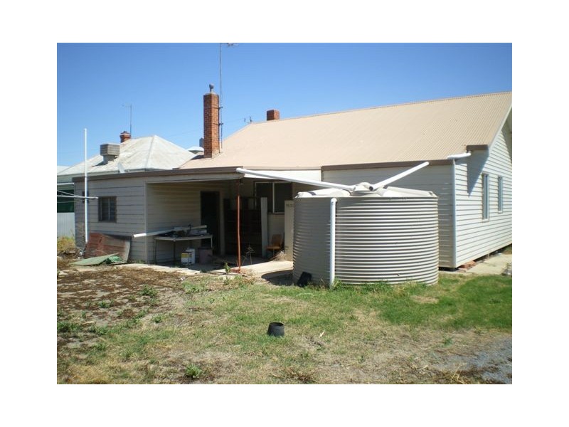 11 Petering Street, Minyip VIC 3392