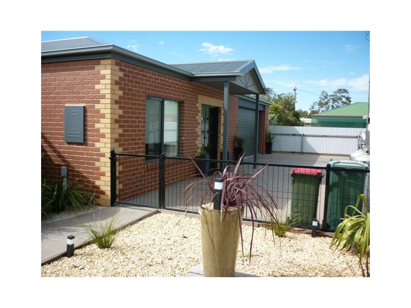 3/11 Hammill St, Donald VIC 3480