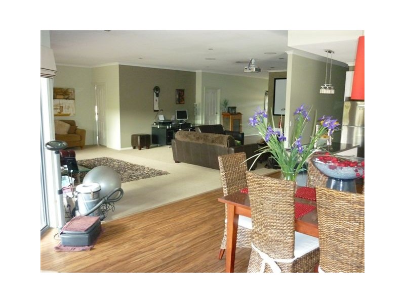 3/11 Hammill St, Donald VIC 3480