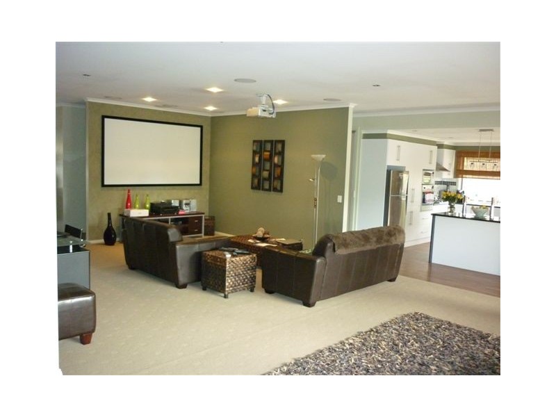 3/11 Hammill St, Donald VIC 3480