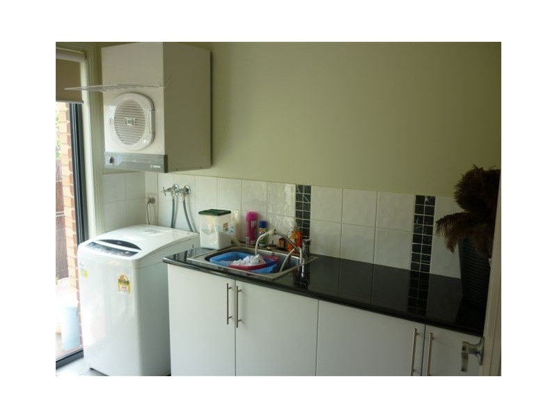 3/11 Hammill St, Donald VIC 3480