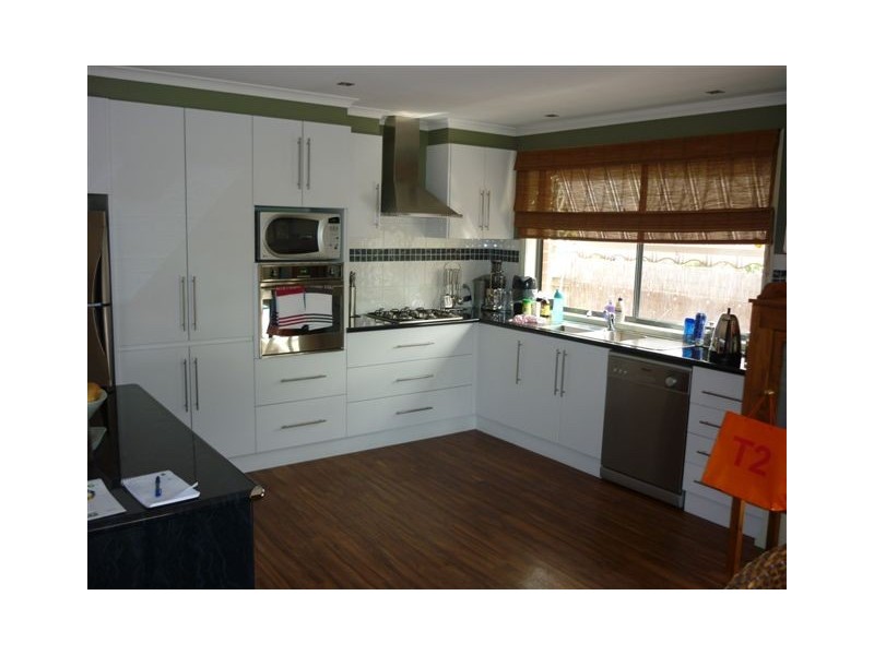 3/11 Hammill St, Donald VIC 3480