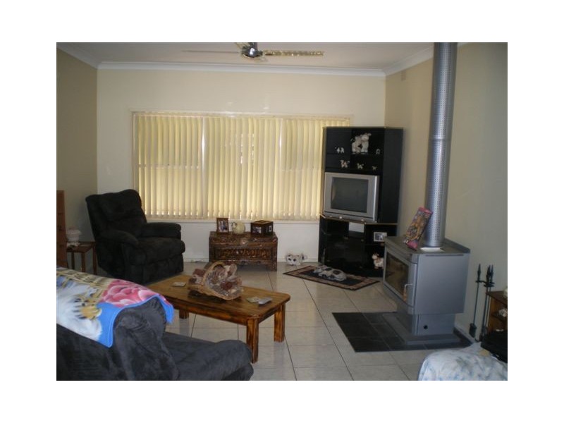 14 Upper Roy Street, Jeparit VIC 3423