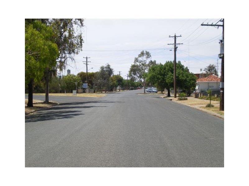 14 Upper Roy Street, Jeparit VIC 3423