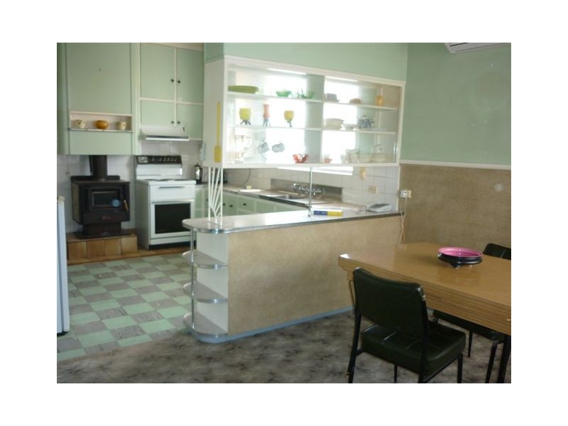 27 Houston St, Donald VIC 3480