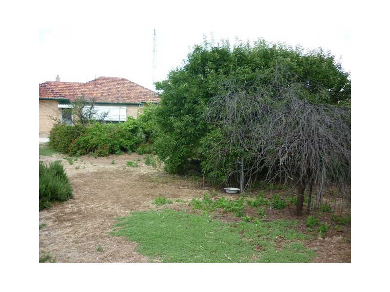 27 Houston St, Donald VIC 3480