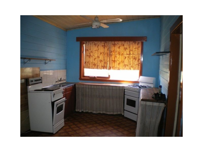 23 Arnold Street, Warracknabeal VIC 3393