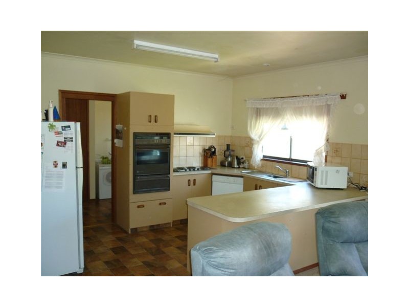 37 Lascelles Street, Hopetoun VIC 3396