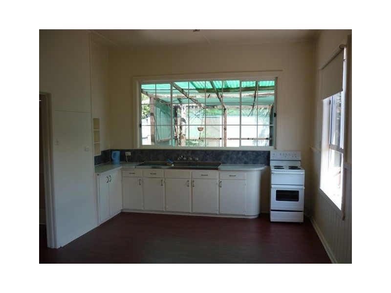 8 Devereaux street, Warracknabeal VIC 3393