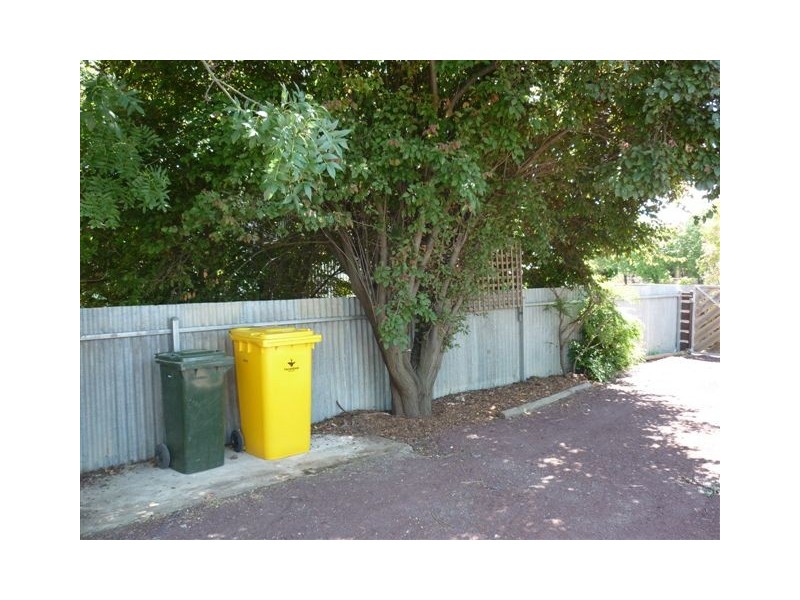 8 Devereaux street, Warracknabeal VIC 3393