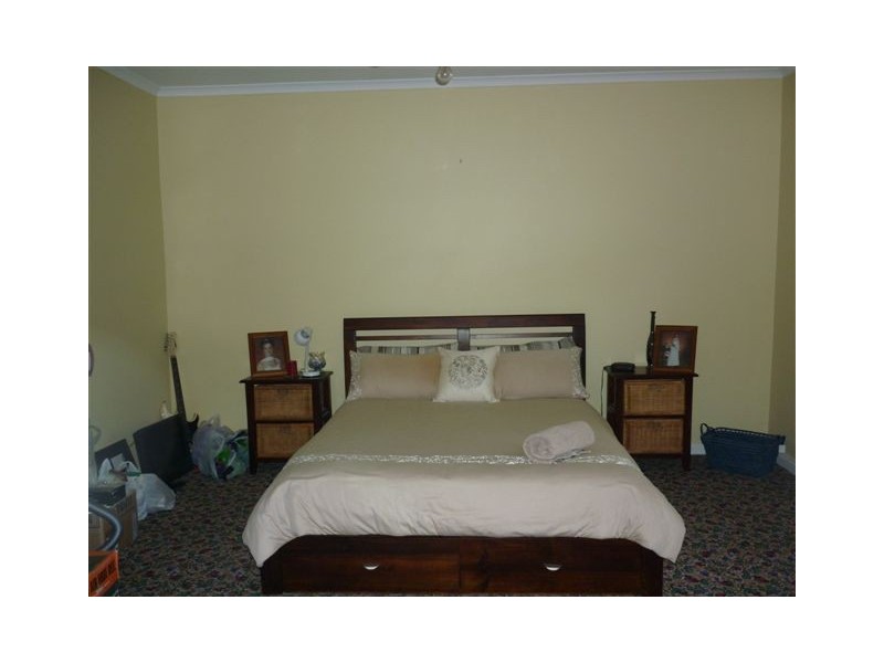 5 Park Street, Donald VIC 3480