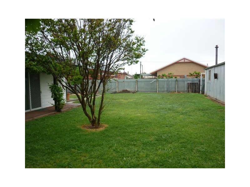 5 Park Street, Donald VIC 3480