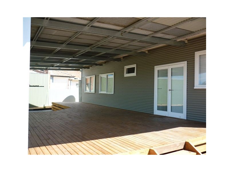 17 Dimboola Rd, Warracknabeal VIC 3393
