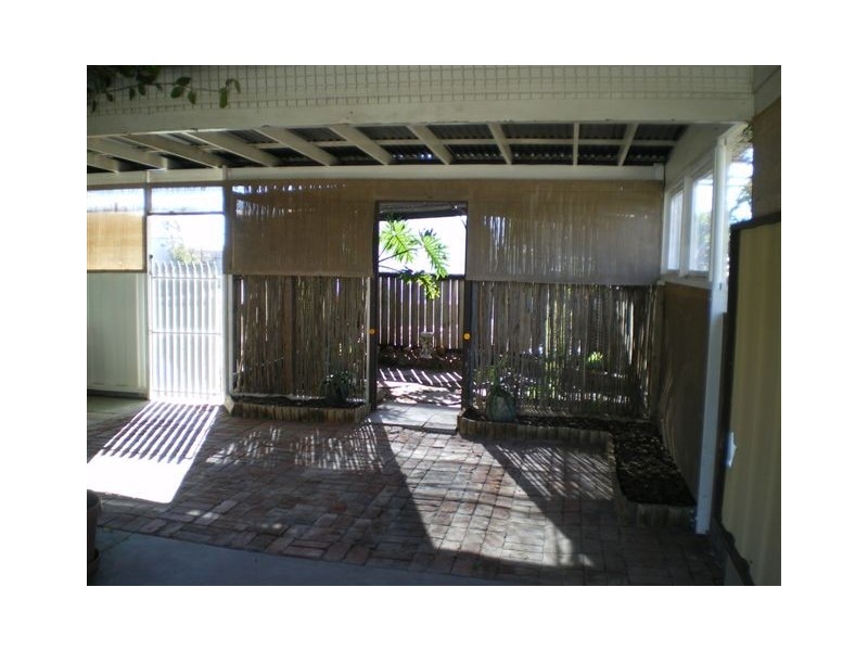 14 Burma Ave, Warracknabeal VIC 3393