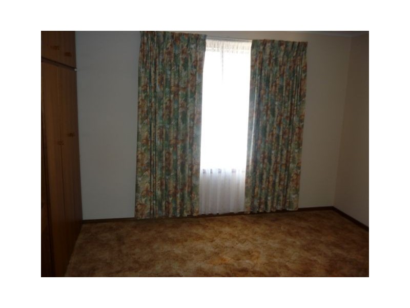 195 Woods Street, Donald VIC 3480