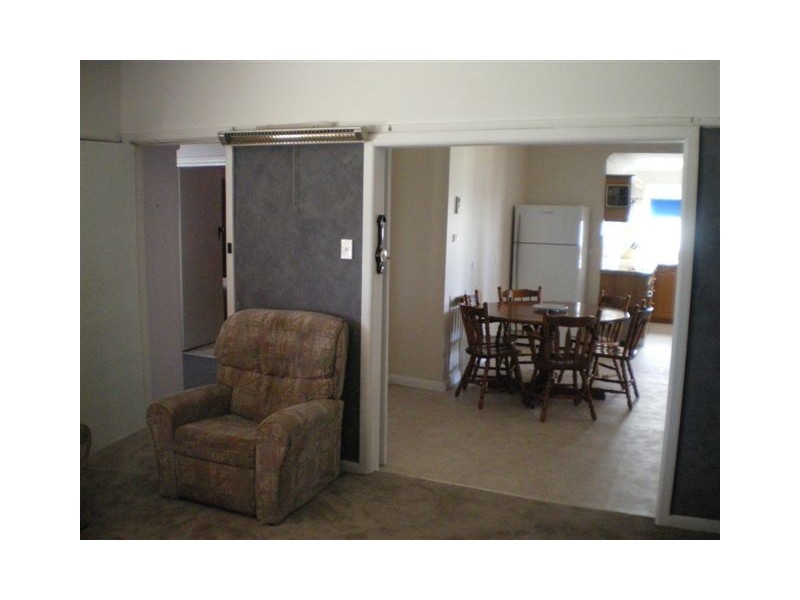 28 Wood Street, Warracknabeal VIC 3393