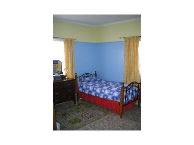 28 Wood Street, Warracknabeal VIC 3393