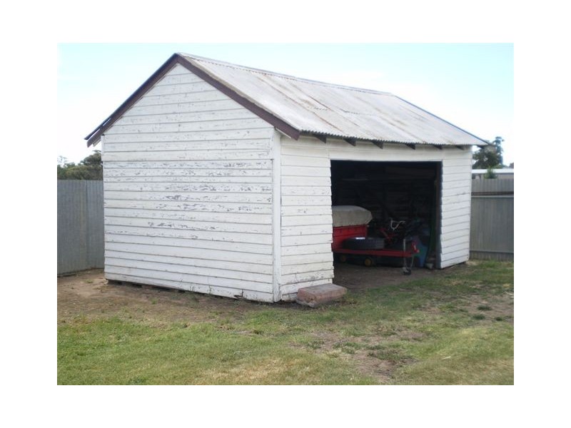 28 Wood Street, Warracknabeal VIC 3393