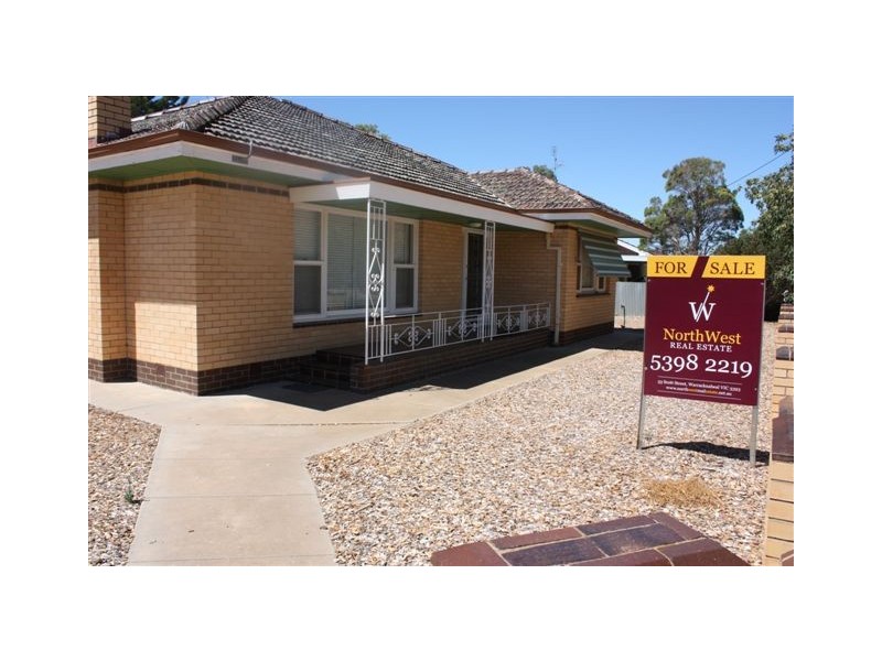1 Woolcock Street, Warracknabeal VIC 3393