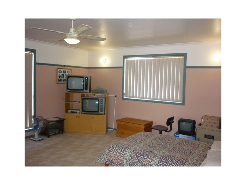 4 Johnson Street South, Birchip VIC 3483