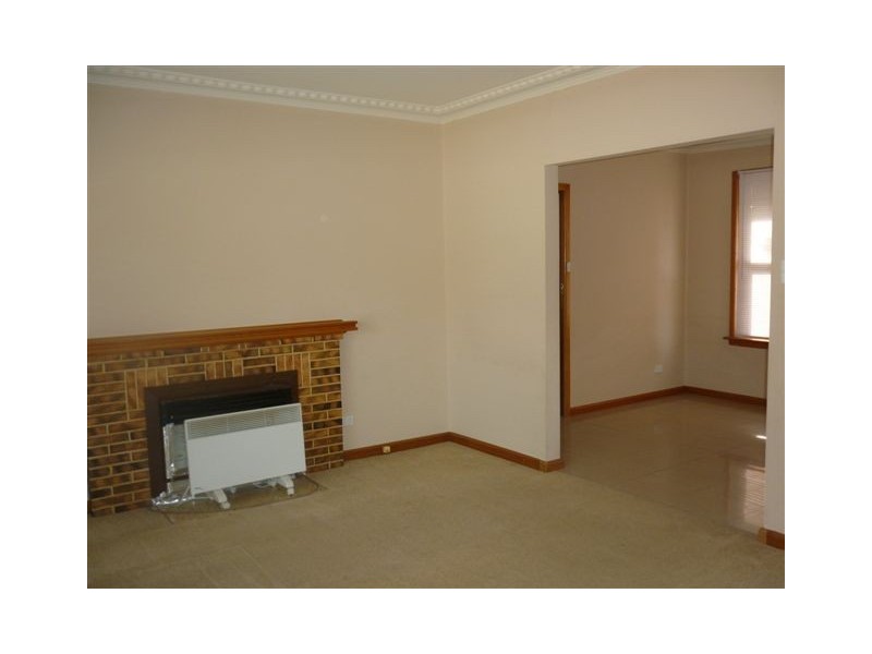13 Scott Street, Warracknabeal VIC 3393
