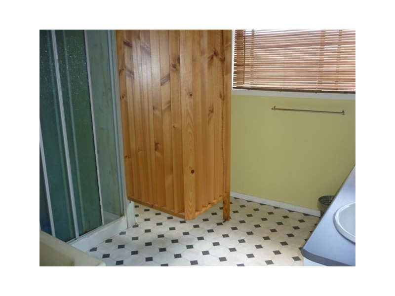 1 Meyer Street, Donald VIC 3480
