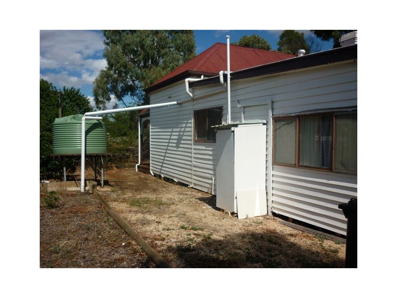 1 Meyer Street, Donald VIC 3480