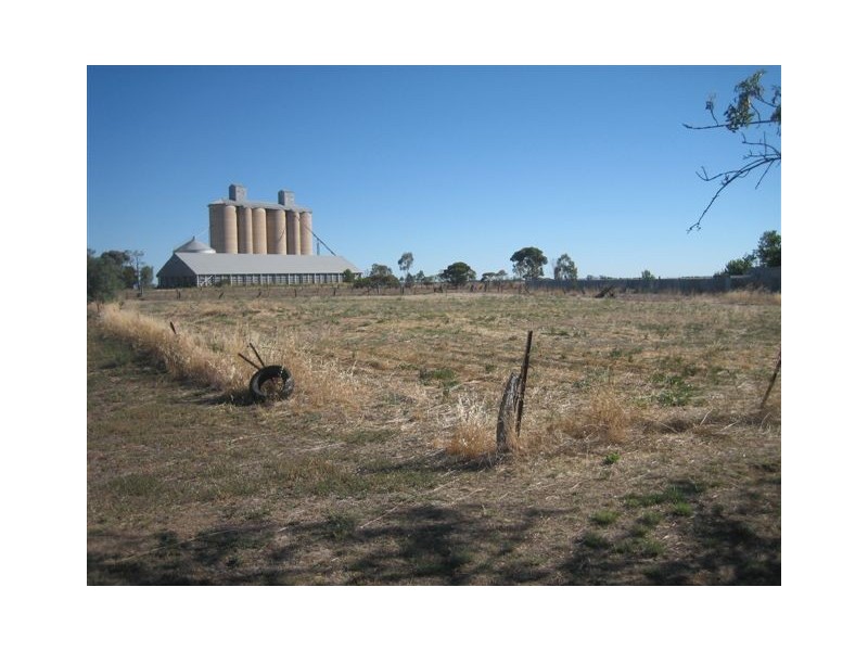 27 Main Street, Jung VIC 3401