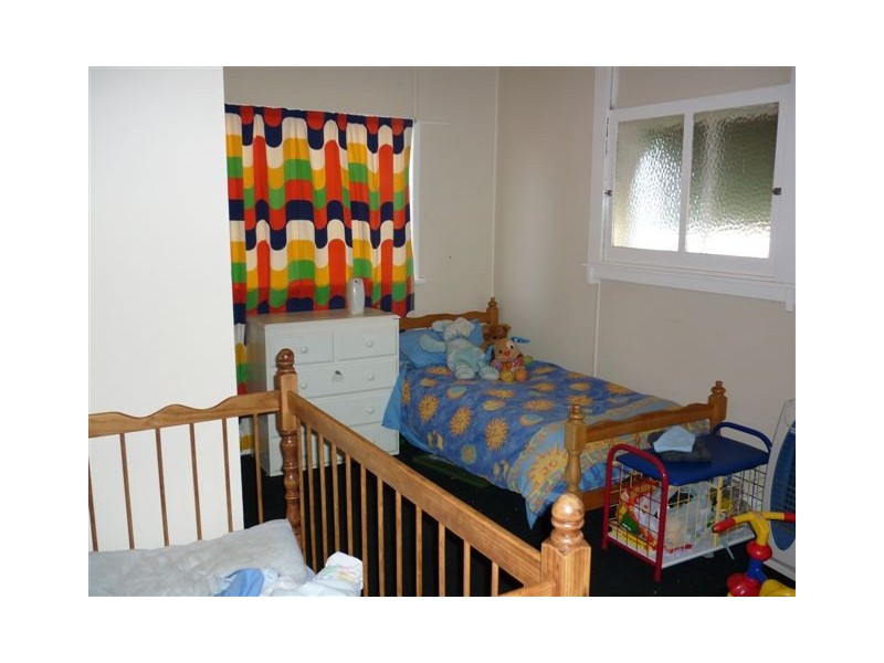 8 Molyneaux street, Warracknabeal VIC 3393