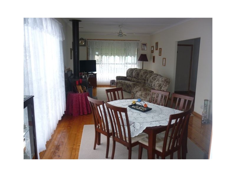 49 Charles Street, Jeparit VIC 3423